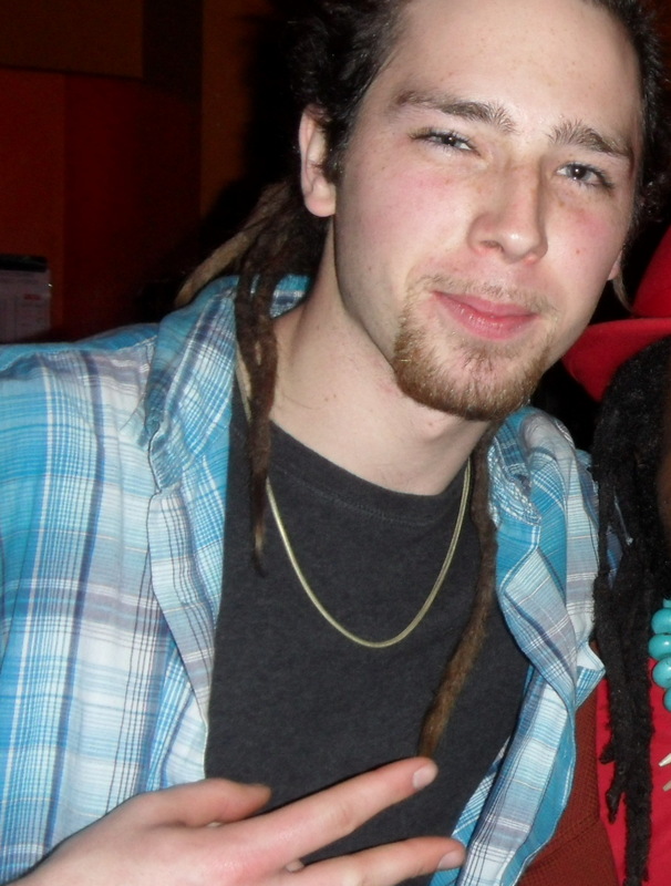 Date this happy Australia man Cameron from Melbourne AU136
