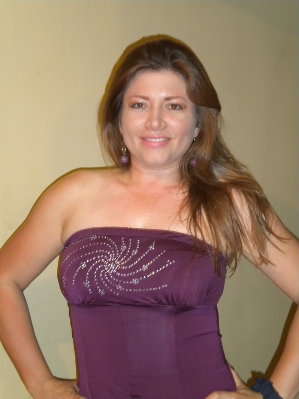Date this hard body Colombia girl Jen9 from Cali CO4691