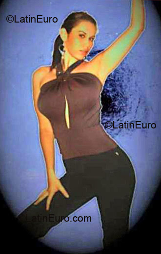Date this gorgeous Colombia girl Cindy from Medellin CO4707