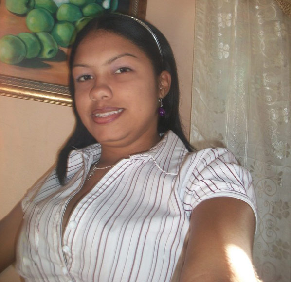 Date this georgeous Dominican Republic girl Jenny from Dominican Republic DO4900