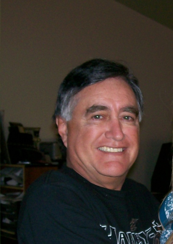 Date this attractive United States man Michael from Huntington Beach US7138
