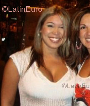 Date this charming Colombia girl Liz from Medellin CO4836