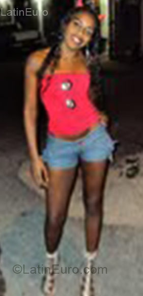 Date this fun Brazil girl Michelle from Rio de Janeiro BR3476