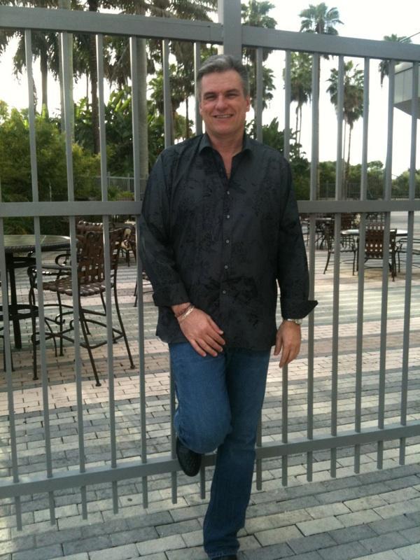 Date this charming United States man Greg from Ft Lauderdale US7205