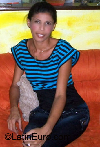 Date this sensual Colombia girl Kellie from Barranquilla CO4913