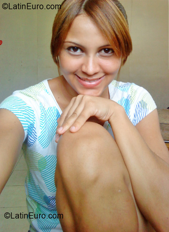 Date this charming Dominican Republic girl Erika from Santo Domingo DO5856