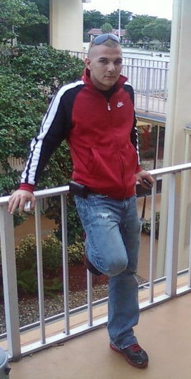 Date this hot United States man Brandon from Miami US7381