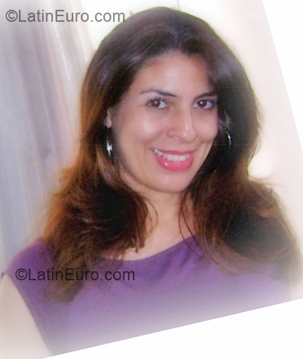 Date this hard body Colombia girl Carmen from Cali CO4964