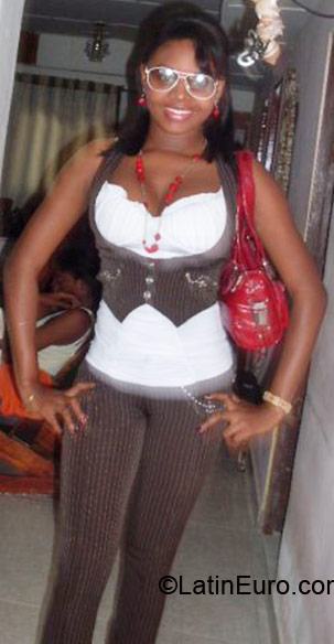 Date this georgeous Colombia girl Johanna Paola from Barranquilla CO4993