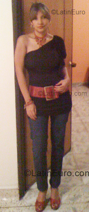 Date this beautiful Colombia girl Victoria from Palmira CO6768