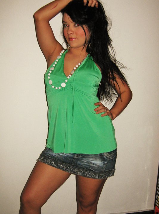 Date this hard body Colombia girl Jennifer from Barranquilla CO5012