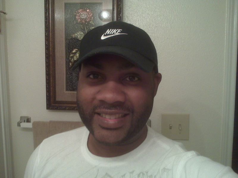 Date this funny United States man Derrick from Virginia Beach US7444