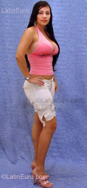 Date this voluptuous Colombia girl Liliana from Cali CO5634