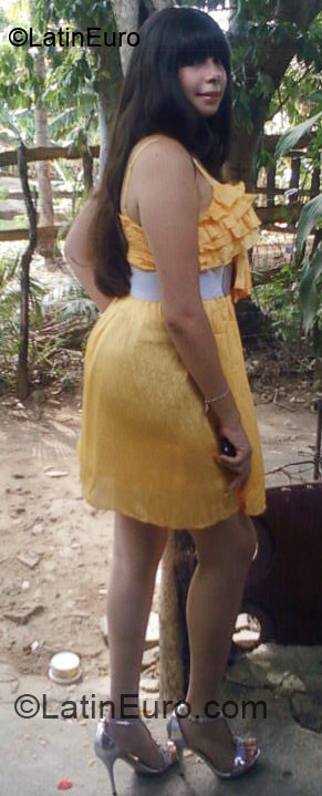 Date this athletic Dominican Republic girl Anyi from Santiago DO5129