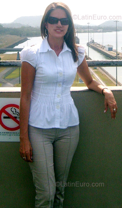 Date this cute Colombia girl Ana Maria from Armenia CO5071