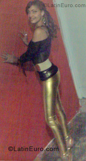 Date this fun Dominican Republic girl Gaby from Santo Domingo DO5170