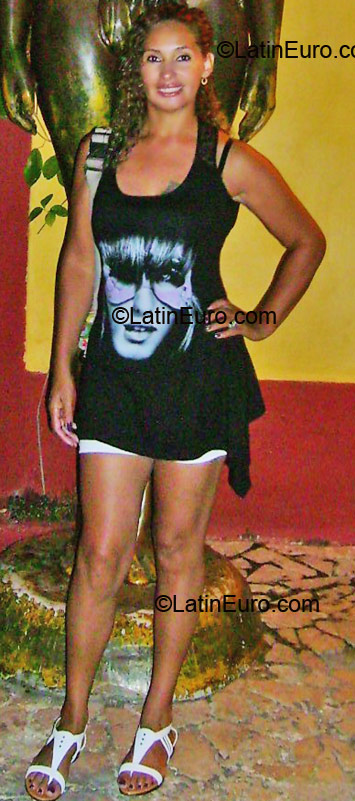 Date this passionate Colombia girl Doris Marlene from Bucaramanga CO5145