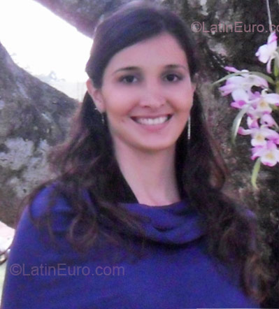 Date this voluptuous Brazil girl Bruna from Santo Andre BR3659
