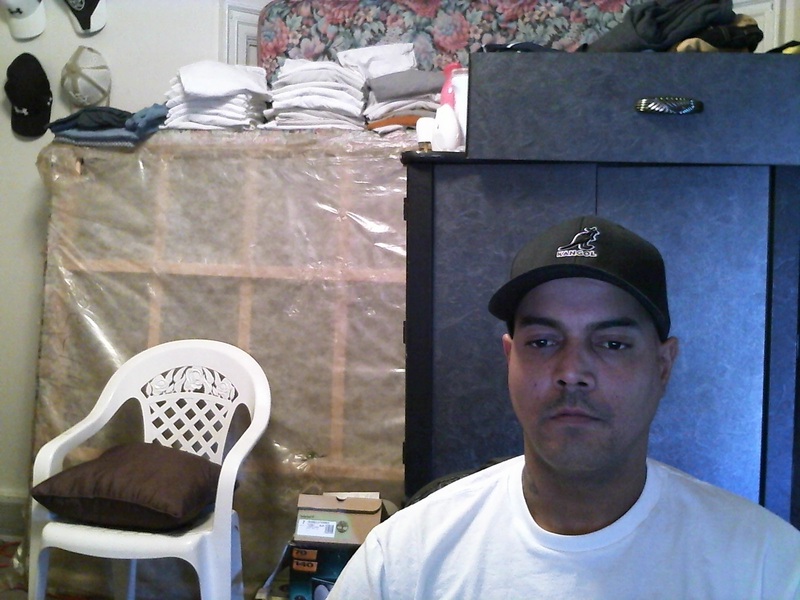Date this funny United States man Javier from Niagara Falls US7615