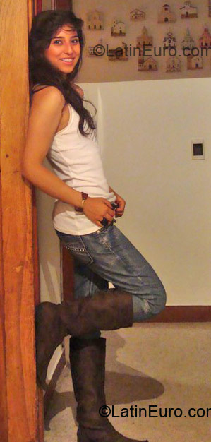 Date this sultry Colombia girl Mara Camila from Bogotá CO5169