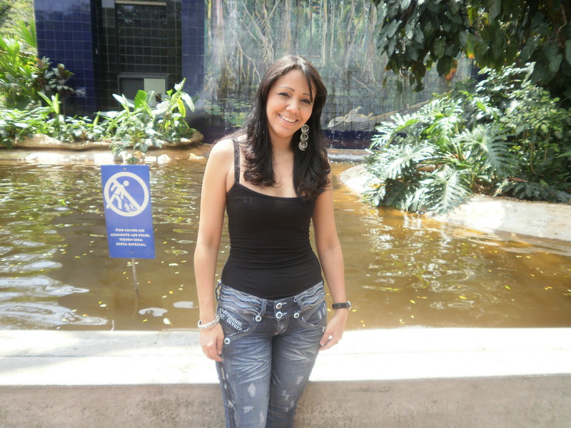 Date this good-looking Colombia girl SANDRA from Cali CO5180