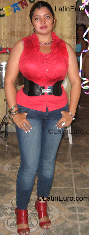 Date this lovely Colombia girl Alejandra from Palmira CO6499