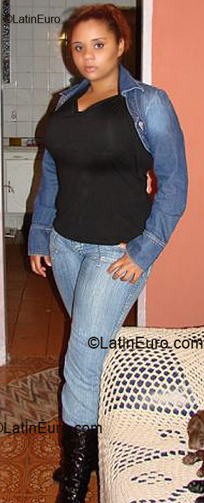 Date this attractive Brazil girl Stefanie from Sao Paulo BR3719