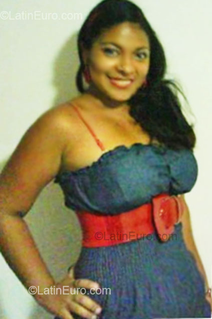 Date this beautiful Colombia girl Angie from Barranquilla CO6725