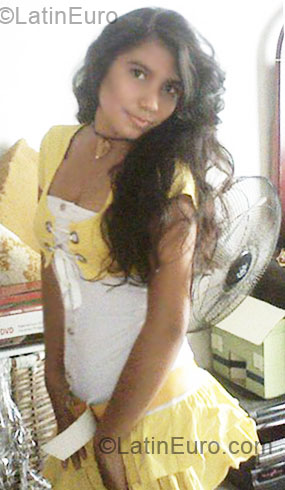 Date this sultry Colombia girl Alejandra from Barranquilla CO7145