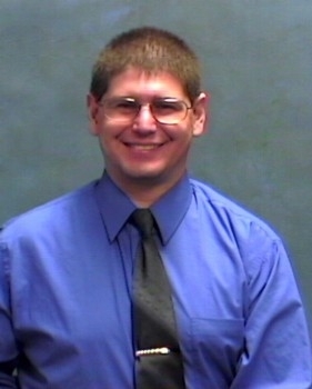 Date this young United States man Wayne from OCEANSIDE US7789