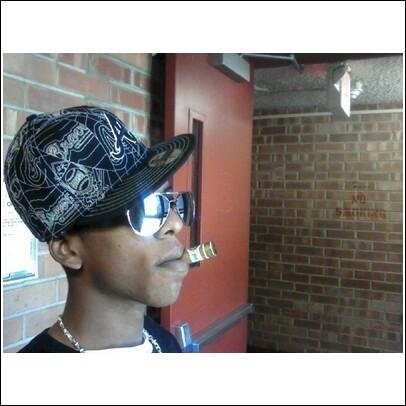 Date this attractive United States man Simon from Sagina W US7797