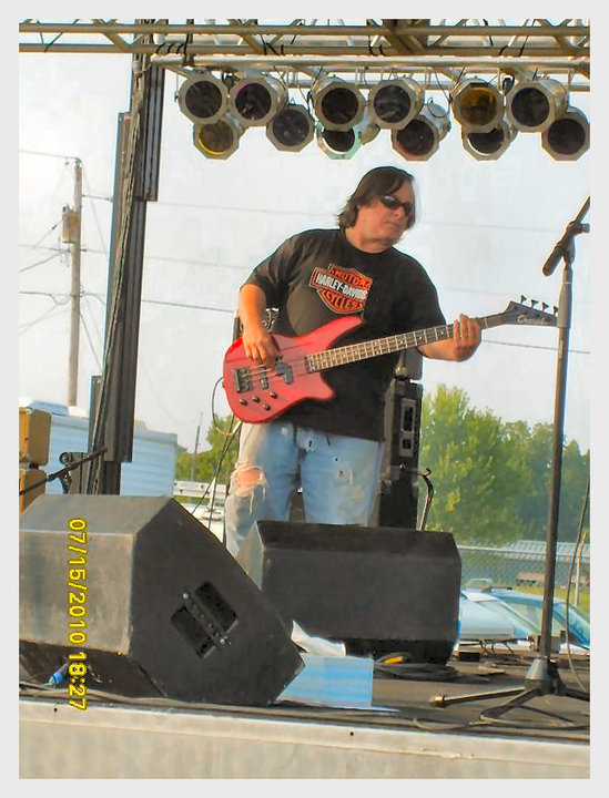 Date this hot United States man Kim from coolville US7807
