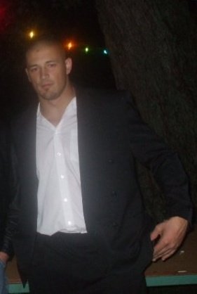 Date this beautiful United States man Nik from Toronto/ NewYork City CA314