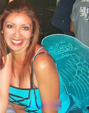 Date this cute Colombia girl Johana from Bogota CO5395