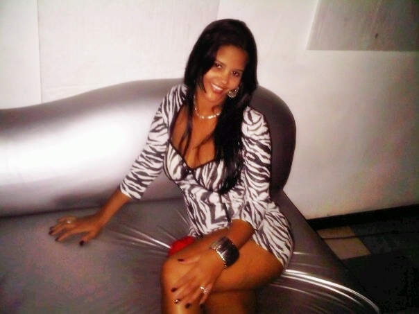 Date this sensual Dominican Republic girl Linabel from Santo Domingo DO5400