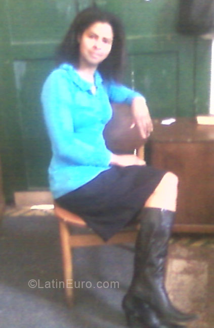 Date this hot Colombia girl Rosa from Bogota CO5438