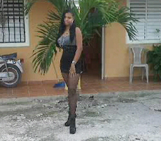 Date this nice looking Dominican Republic girl Yessica from Bavaro DO5424
