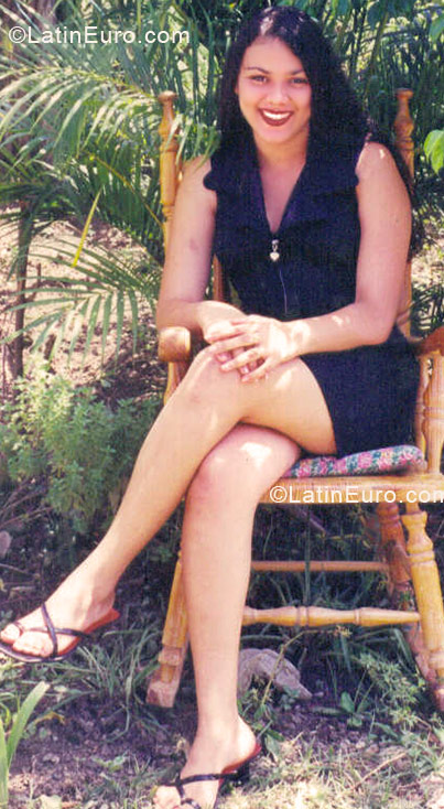 Date this beautiful Dominican Republic girl Lidia from Santiago DO5429