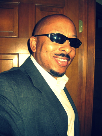 Date this funny United States man Garry from Chicago US7980