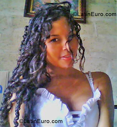 Date this delightful Colombia girl Karen from Cartagena CO5514