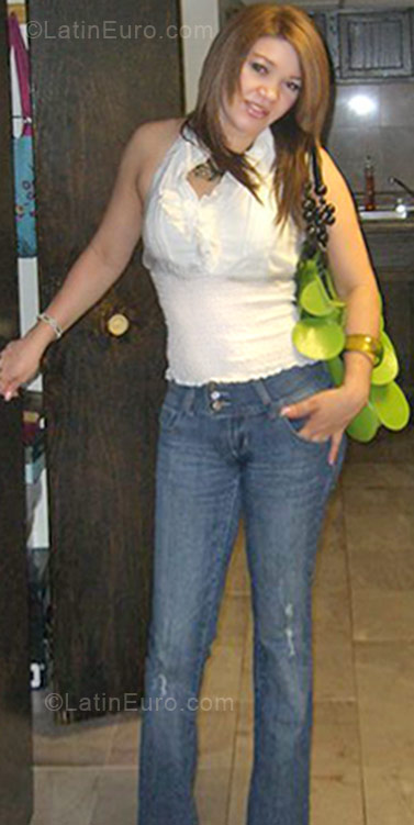 Date this passionate Honduras girl Evelin from San Pedro Sula DO5506