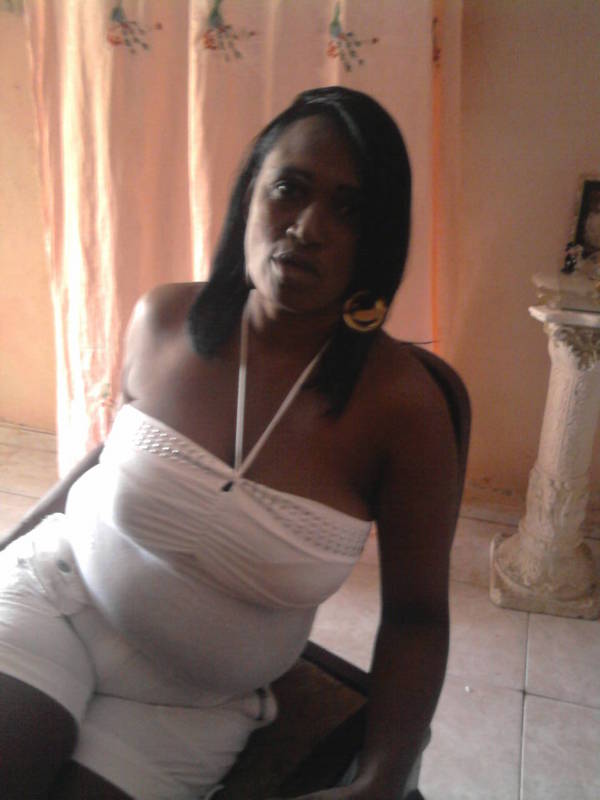 Date this pretty Dominican Republic girl Luisa01 from Santo Domingo DO5540