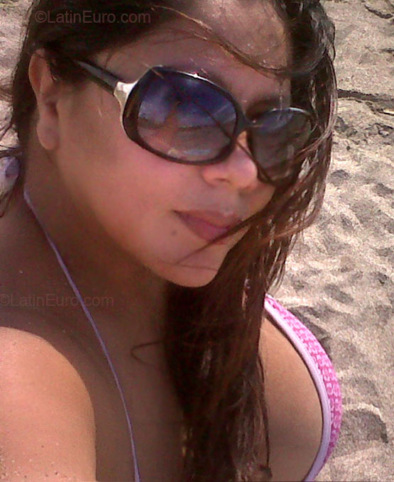Date this georgeous Ecuador girl Cecilia from Manabi EC53