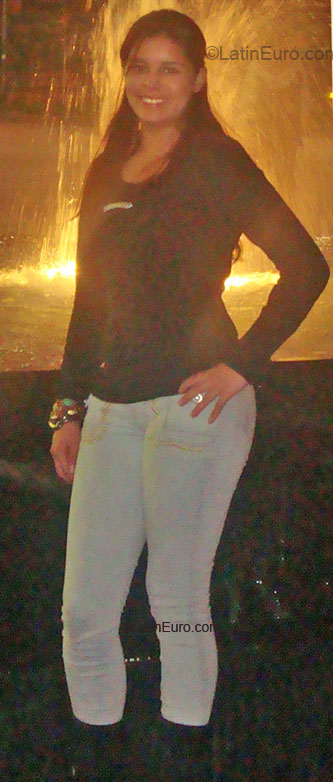 Date this hot Colombia girl Yesica from Bogota CO5581