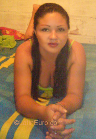 Date this pretty Colombia girl Veronica from Manizales CO5653