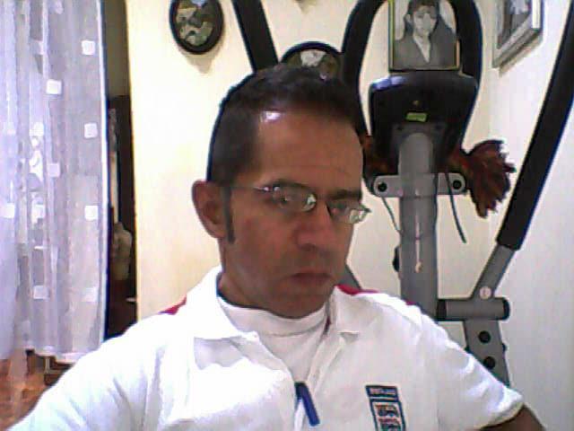 Date this delightful Colombia man Nicolas from Manizales CO5685