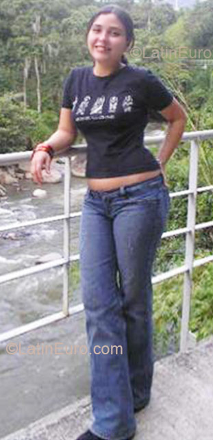 Date this pretty Colombia girl Veronica Maria from Medellin CO5697