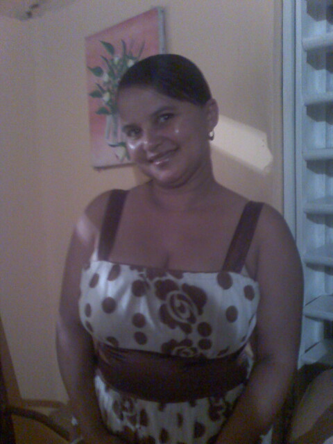 Date this good-looking Dominican Republic girl Dominga from santiago DO5724