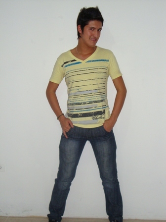 Date this foxy Colombia man Juan camilo from Manizales CO5740