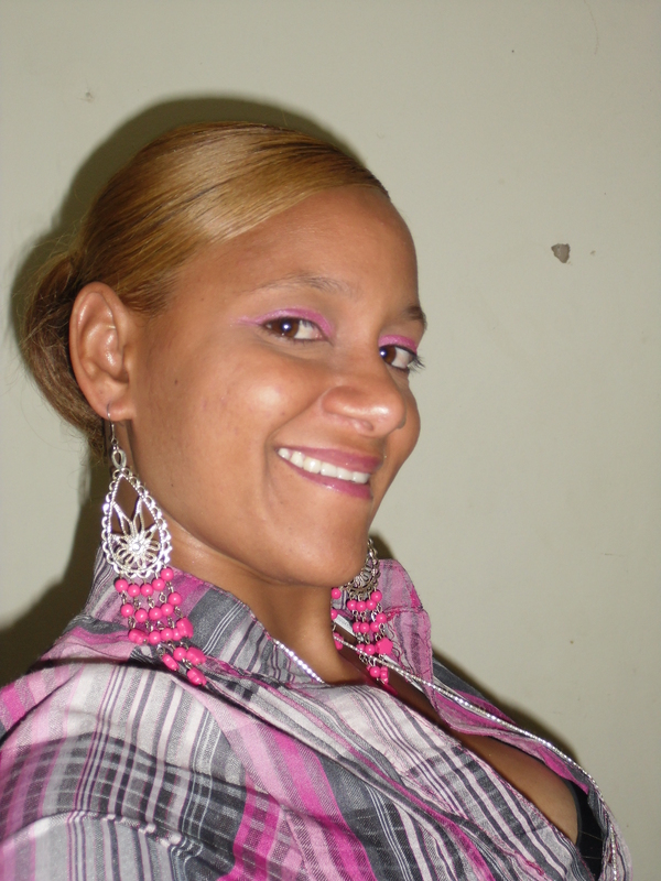 Date this young Dominican Republic girl Sheila from puerto plata DO5756